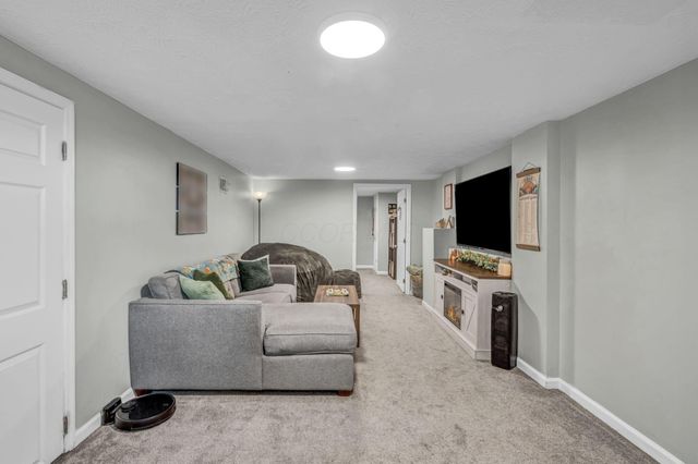 443 Carolann Avenue, Columbus, OH 43207