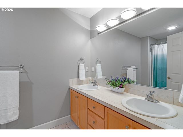 18378 Sw ORCHARD HILL Ln, Sherwood, OR 97140
