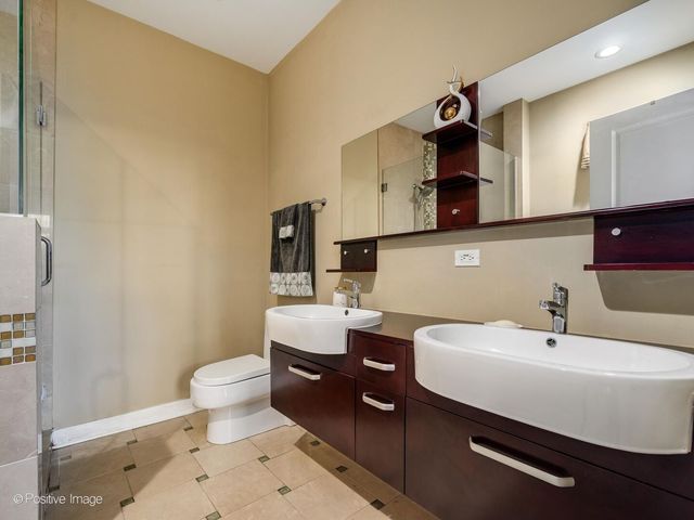 7932 W GRAND Avenue 1E, Elmwood Park, IL 60707