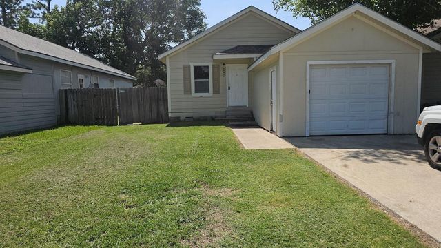 11919 Kingslake Forest Drive, Houston, TX 77044