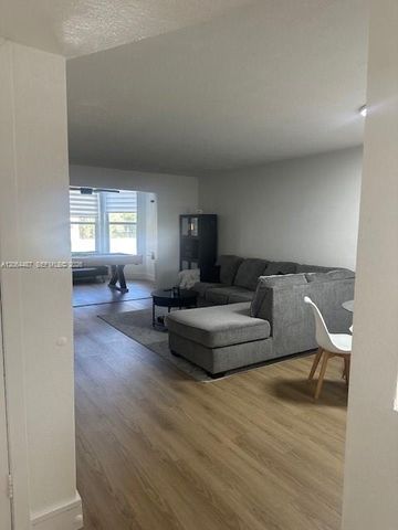 1401 NE 191st Street D214, Miami, FL 33179