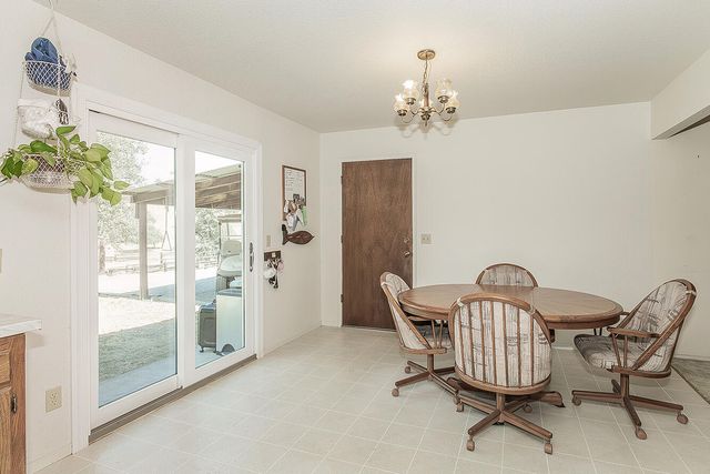 22085 Watts Valley Road, Sanger, CA 93657