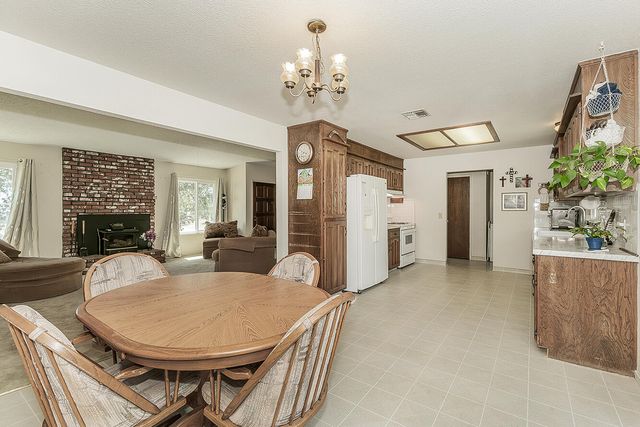 22085 Watts Valley Road, Sanger, CA 93657