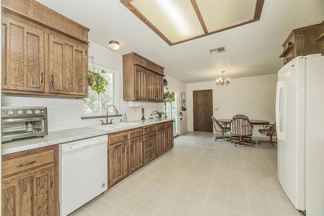 22085 Watts Valley Road, Sanger, CA 93657