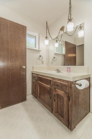 22085 Watts Valley Road, Sanger, CA 93657