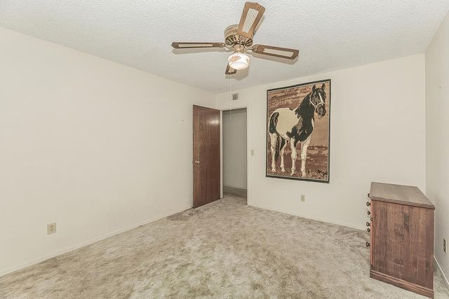22085 Watts Valley Road, Sanger, CA 93657