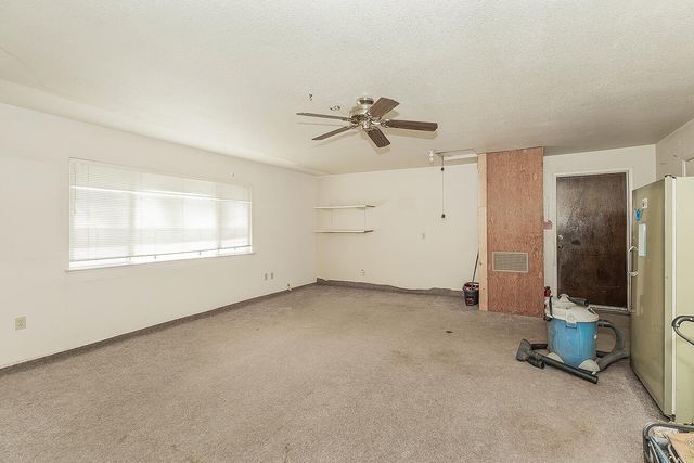 22085 Watts Valley Road, Sanger, CA 93657