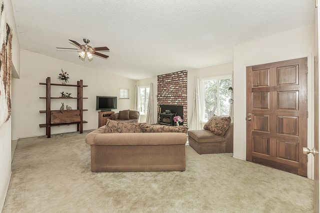 22085 Watts Valley Road, Sanger, CA 93657