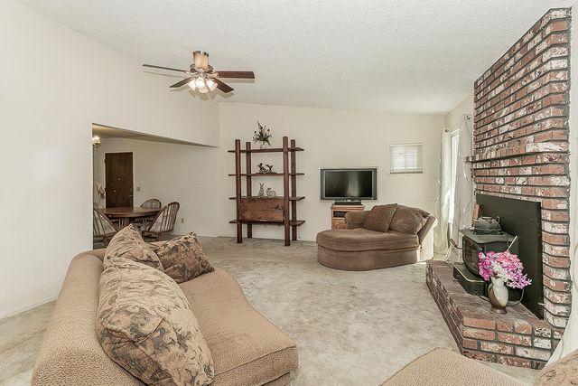 22085 Watts Valley Road, Sanger, CA 93657