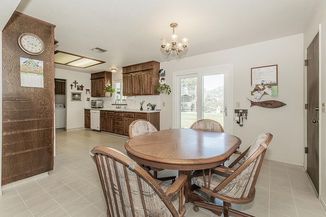 22085 Watts Valley Road, Sanger, CA 93657