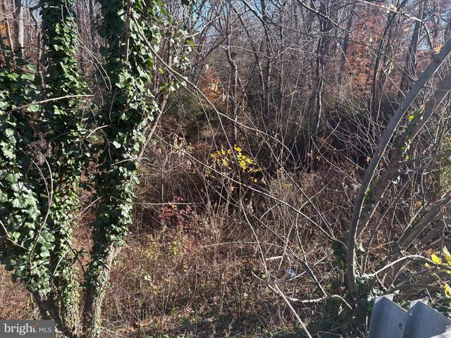 981 RITCHIE HWY, Arnold, MD 21012