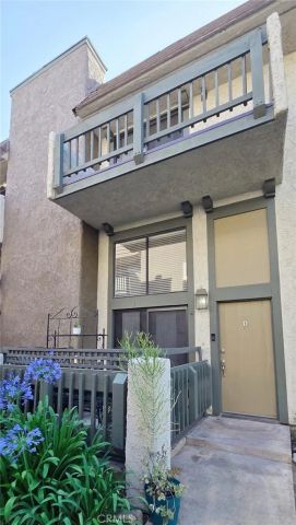 1913 Huntington Drive D, Duarte, CA 91010