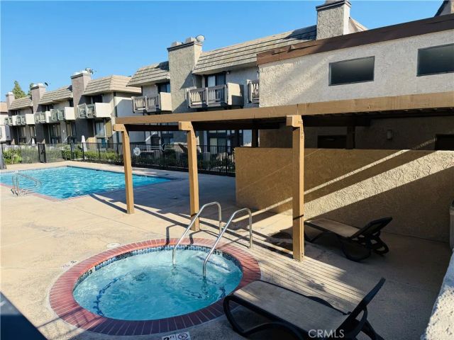 1913 Huntington Drive D, Duarte, CA 91010