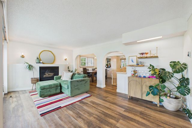1234 Como Boulevard E, Saint Paul, MN 55117