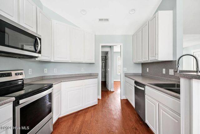 159 Emerald Ridge Drive, Hampstead, NC 28443