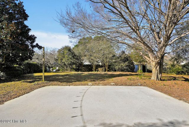 159 Emerald Ridge Drive, Hampstead, NC 28443