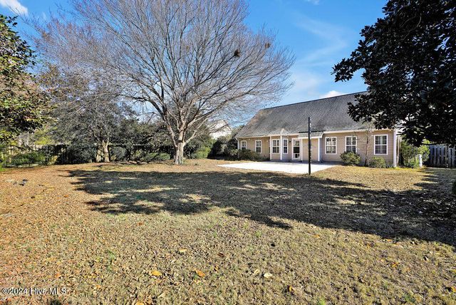 159 Emerald Ridge Drive, Hampstead, NC 28443