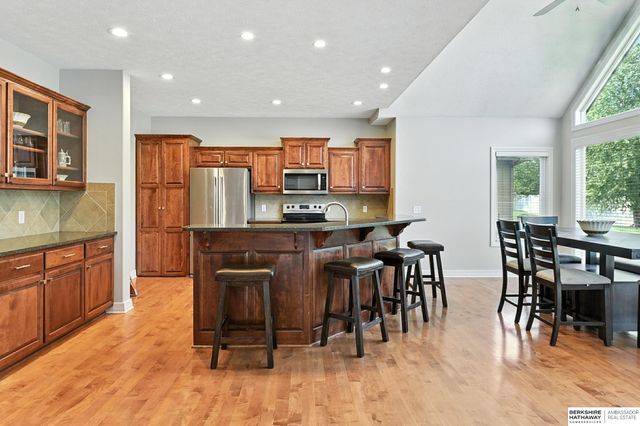 7606 S 195th Street, Gretna, NE 68028