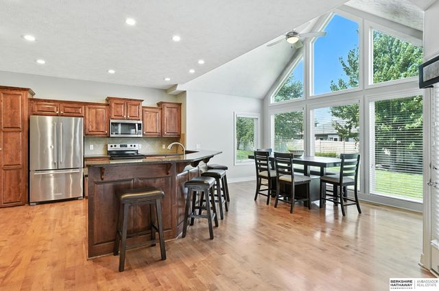 7606 S 195th Street, Gretna, NE 68028