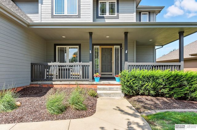 7606 S 195th Street, Gretna, NE 68028