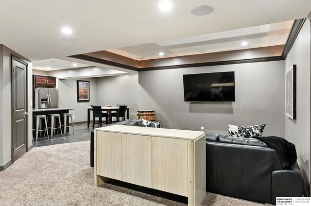 7606 S 195th Street, Gretna, NE 68028