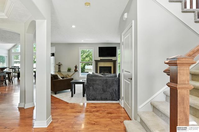 7606 S 195th Street, Gretna, NE 68028