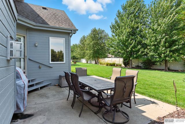 7606 S 195th Street, Gretna, NE 68028