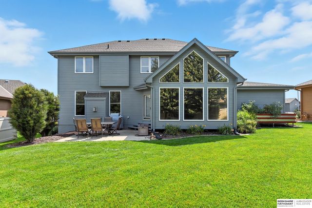 7606 S 195th Street, Gretna, NE 68028