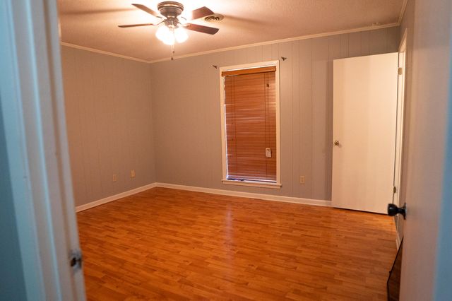 1406 MEADOWBROOK, Columbia, MS 39429