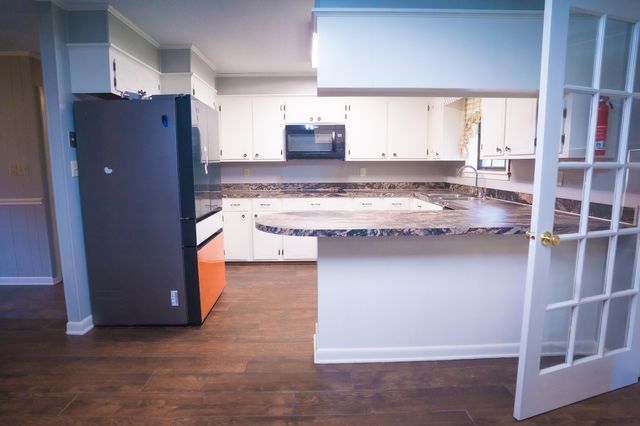 1406 MEADOWBROOK, Columbia, MS 39429