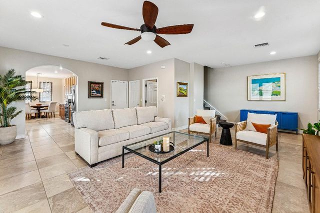 610 Via Villagio, Hypoluxo, FL 33462