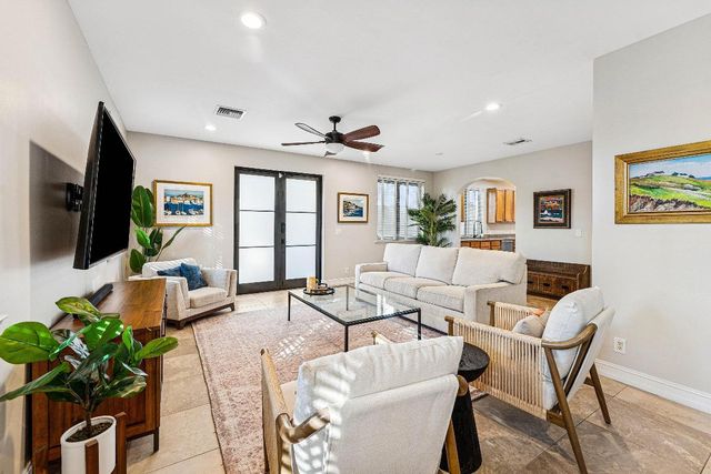 610 Via Villagio, Hypoluxo, FL 33462