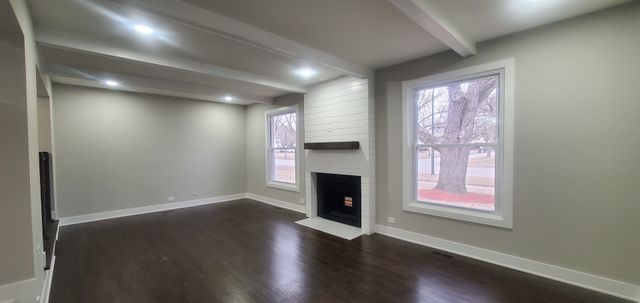 16 W Bailey Road, Naperville, IL 60565