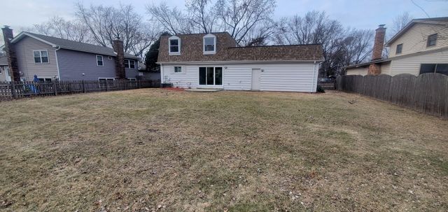 16 W Bailey Road, Naperville, IL 60565