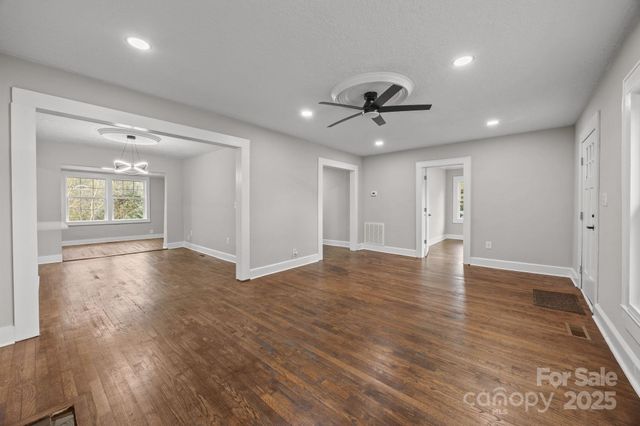 1035 Gibson Street, Albemarle, NC 28001