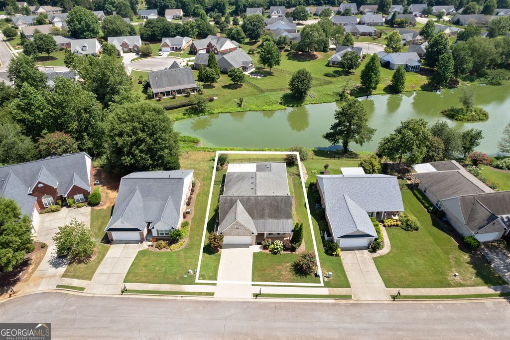 112 Clubhouse Drive, Jefferson, GA 30549 — exterior