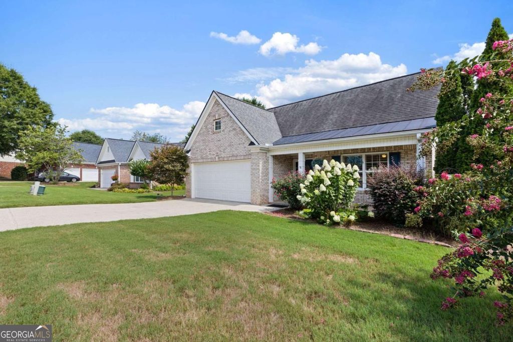 112 Clubhouse Drive, Jefferson, GA 30549 — photo 3