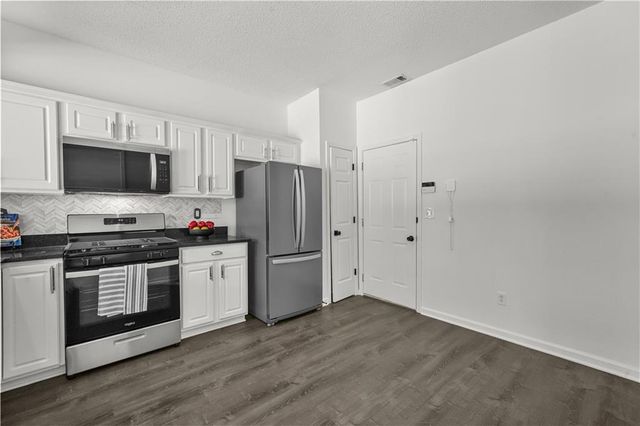 133 Regent Place, Woodstock, GA 30188