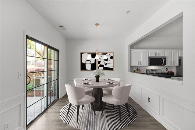 133 Regent Place, Woodstock, GA 30188