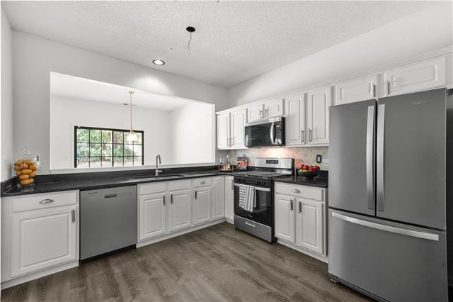 133 Regent Place, Woodstock, GA 30188