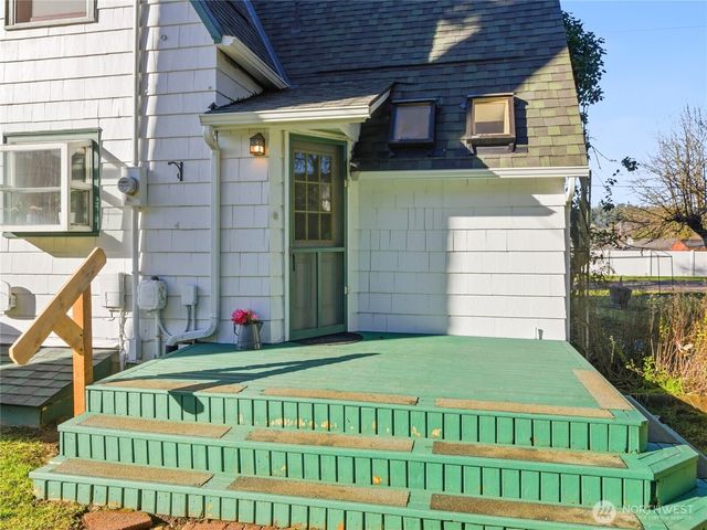 425 Central Avenue E, Tenino, WA 98589