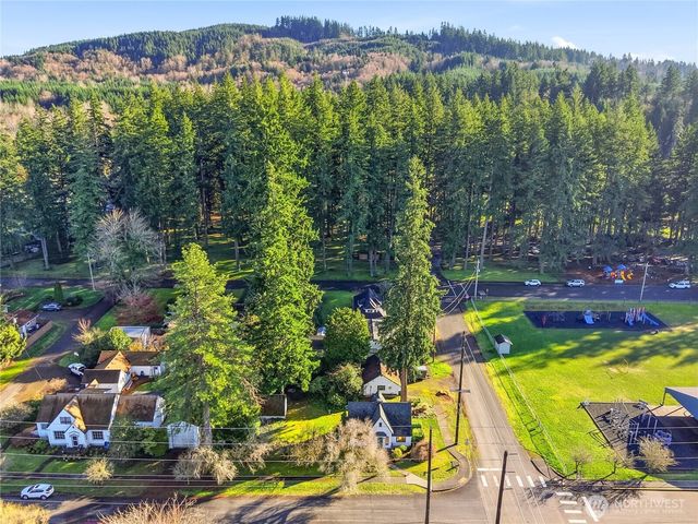 425 Central Avenue E, Tenino, WA 98589