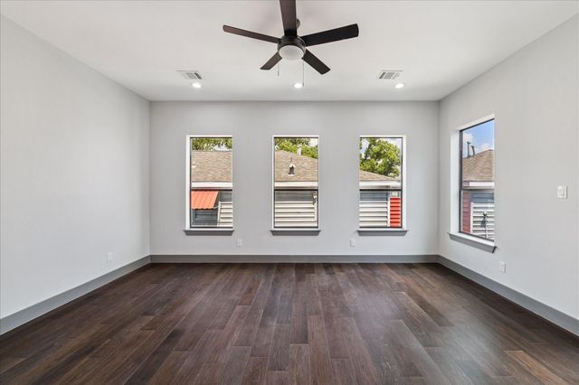 2323 Tuam Street, Houston, TX 77004