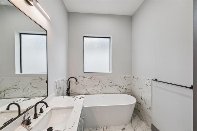 2323 Tuam Street, Houston, TX 77004