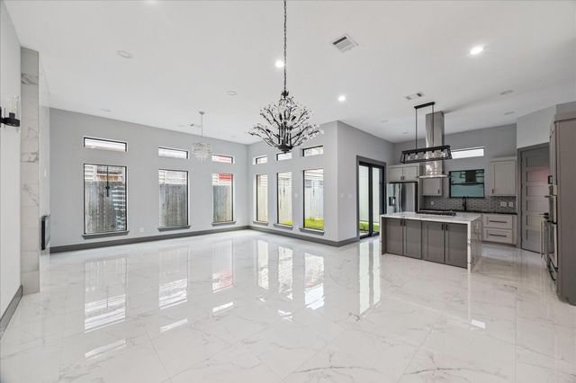 2323 Tuam Street, Houston, TX 77004