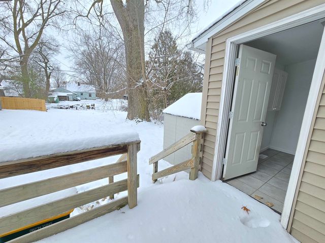 784 Bay Road, Bay City, MI 48706