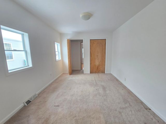 784 Bay Road, Bay City, MI 48706