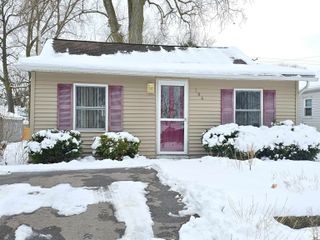 784 Bay Road, Bay City, MI 48706