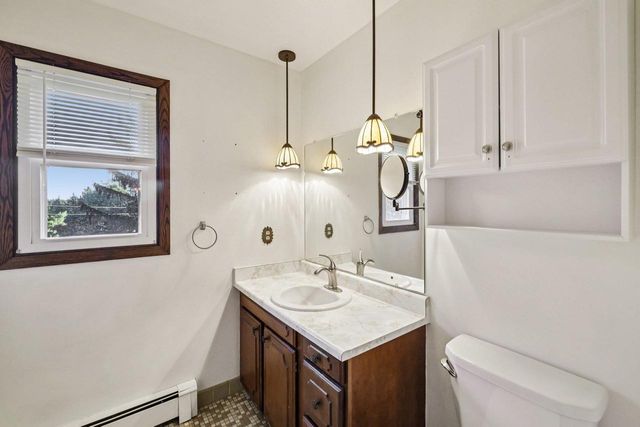 5974 River Road, Waunakee, WI 53597