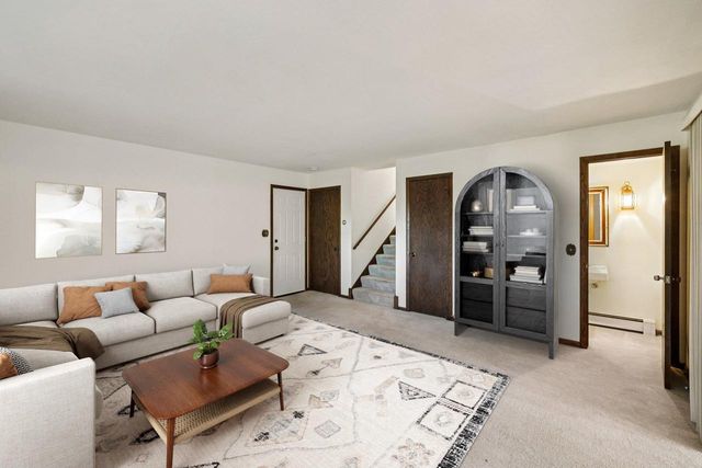 5974 River Road, Waunakee, WI 53597